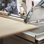 Chłodziarka nie chłodzi, a pralka cieknie – naprawa czy wymiana?